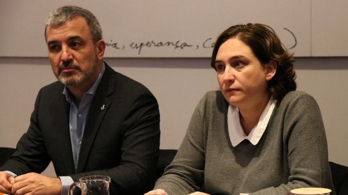 Les bases de BComú decideixen trencar el pacte municipal amb el PSC seu suport al 155