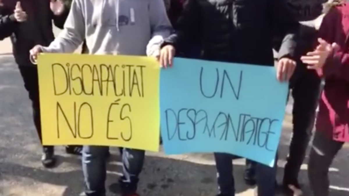 Alumnes de 4t d'ESO de La Salle Tarragona organitzen unes Paraolimpíades a l'escola