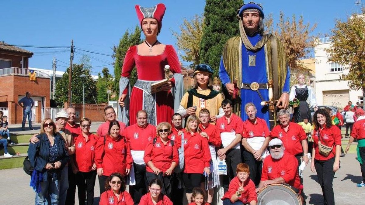 Els Amics dels Gegants de Montblanc, presentes en el encuentro portadora de gigantes de les Fonts