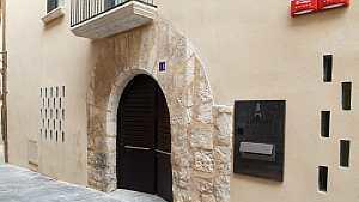 'Un préstec, un poema' pel Dia Mundial de la Poesia al Vendrell