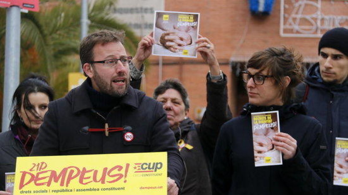 La CUP avisa ERC de que la solidaridad con los presos no significa olvidar la vía unilateral