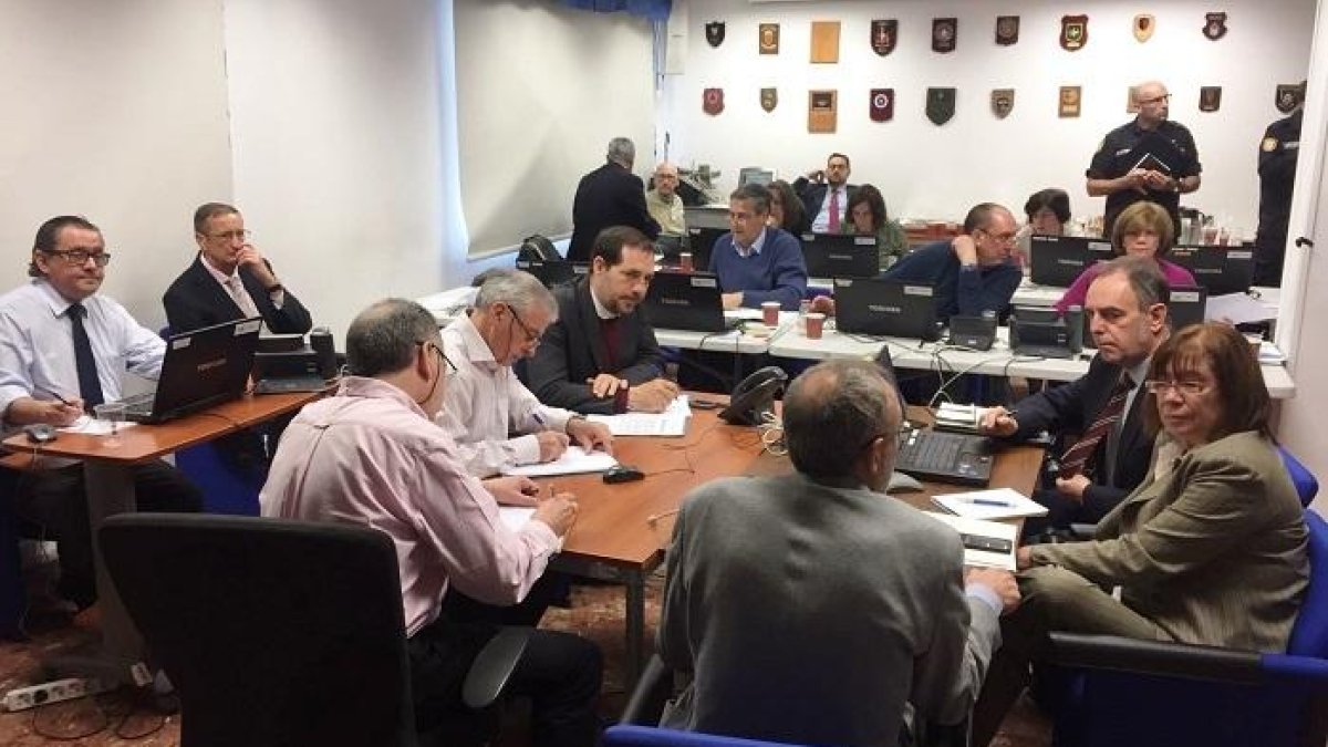 La central nuclear Vandellòs II simula un incendi amb ferits i una fuita radioactiva a l'exterior