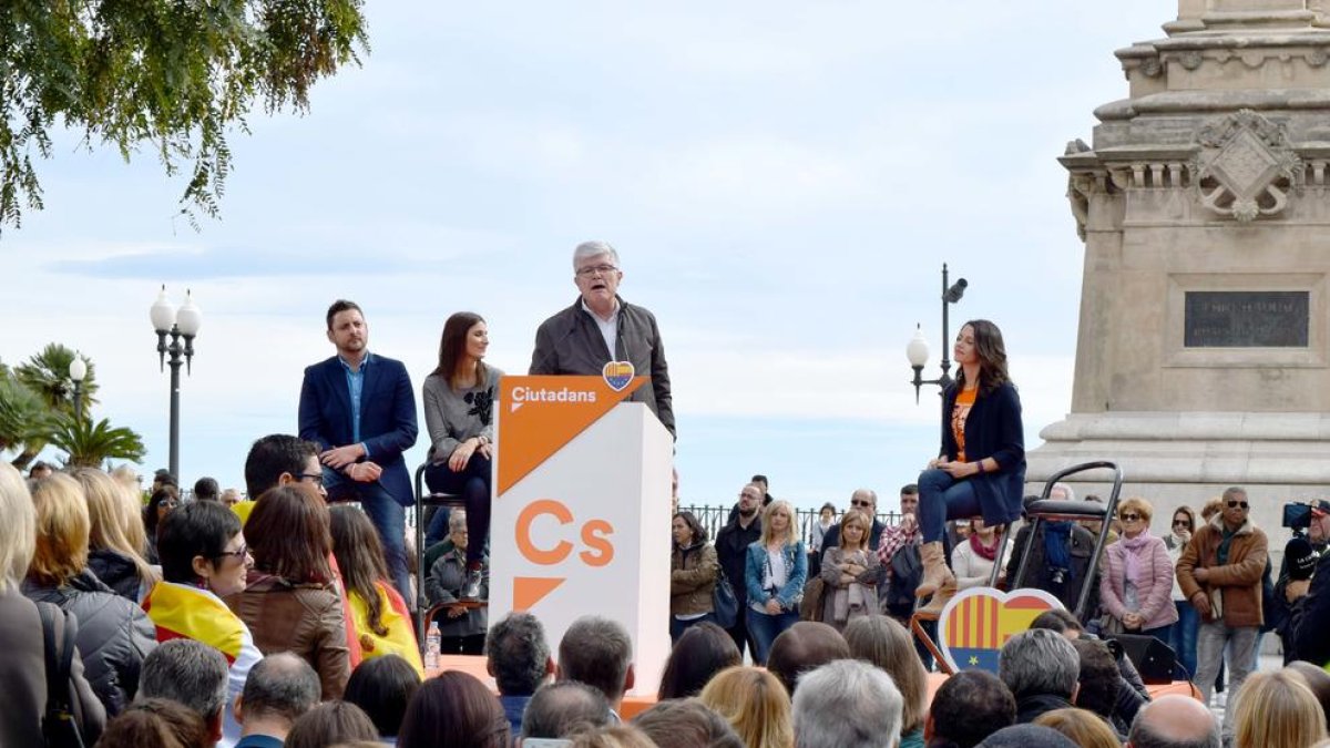 Cs se presenta al 21-D con los mismos cabezas de lista que el 2015