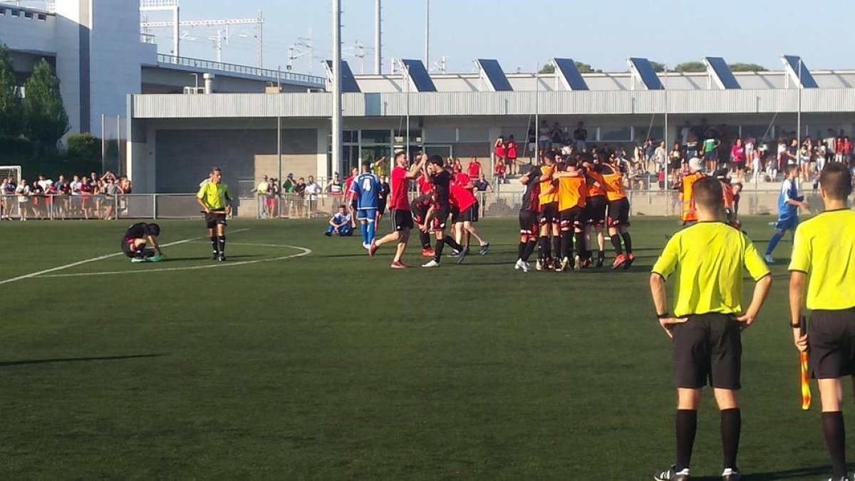 El Reus B assoleix la glòria de la Tercera Divisió