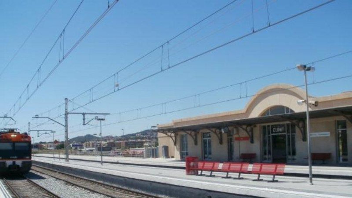 Un hombre muere atropellado por un tren en Cunit
