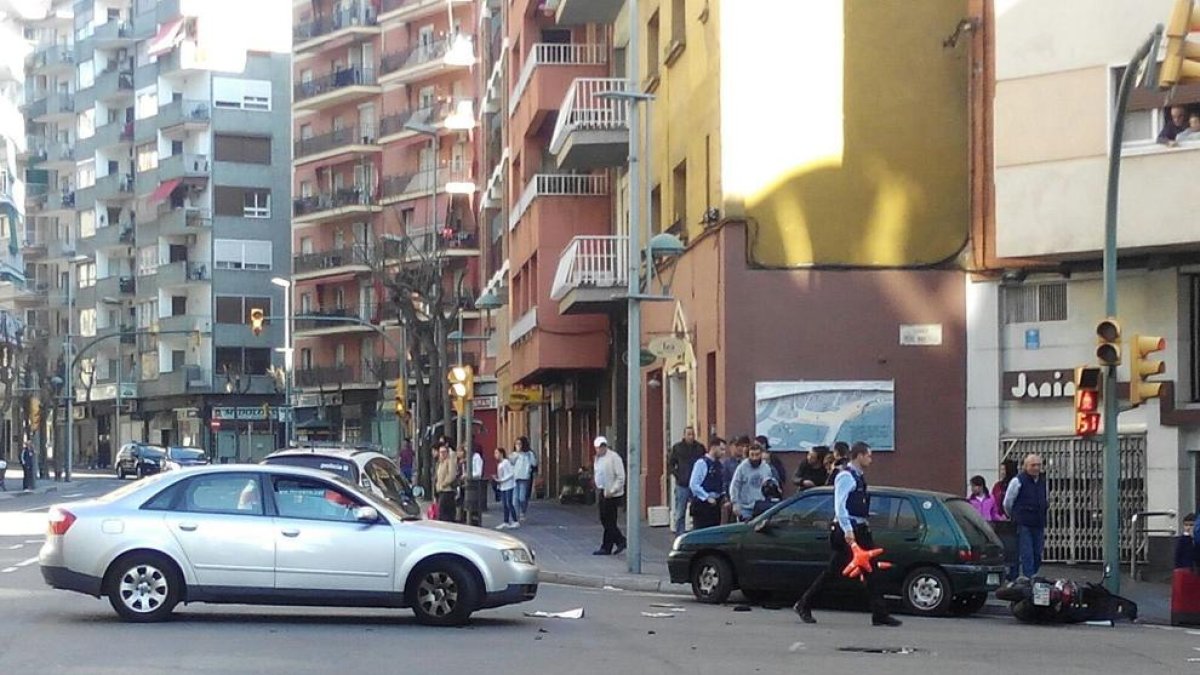Un ferit lleu en un xoc a Tarragona