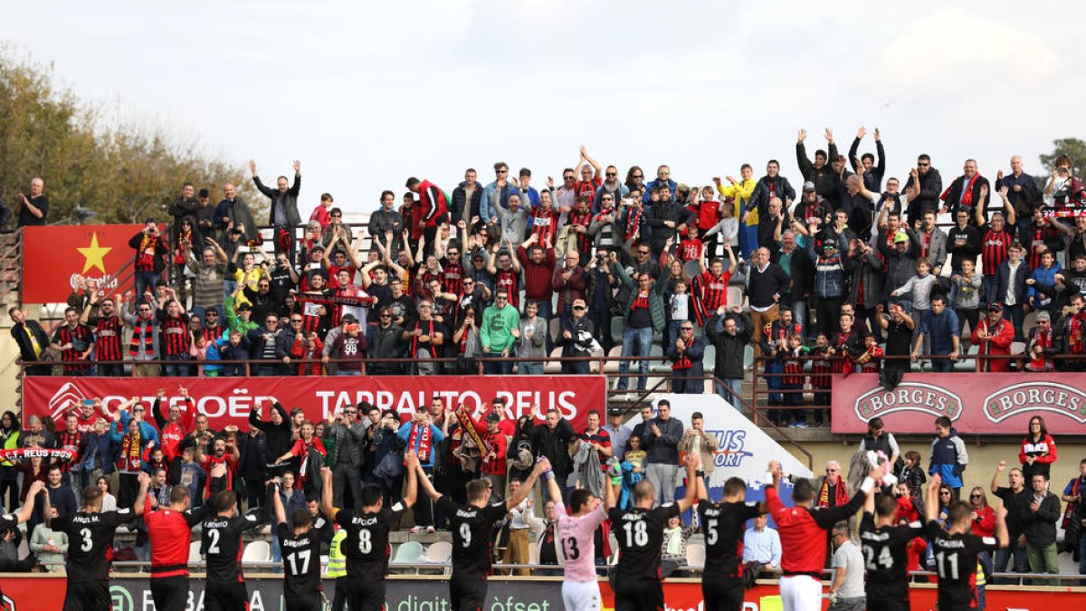 L'Estadi tancarà el curs amb 3.750 espectadors de mitjana per partit