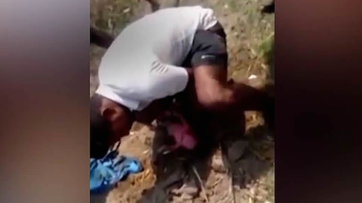 Rescaten viu a un nadó després d'haver estar enterrat durant tres dies