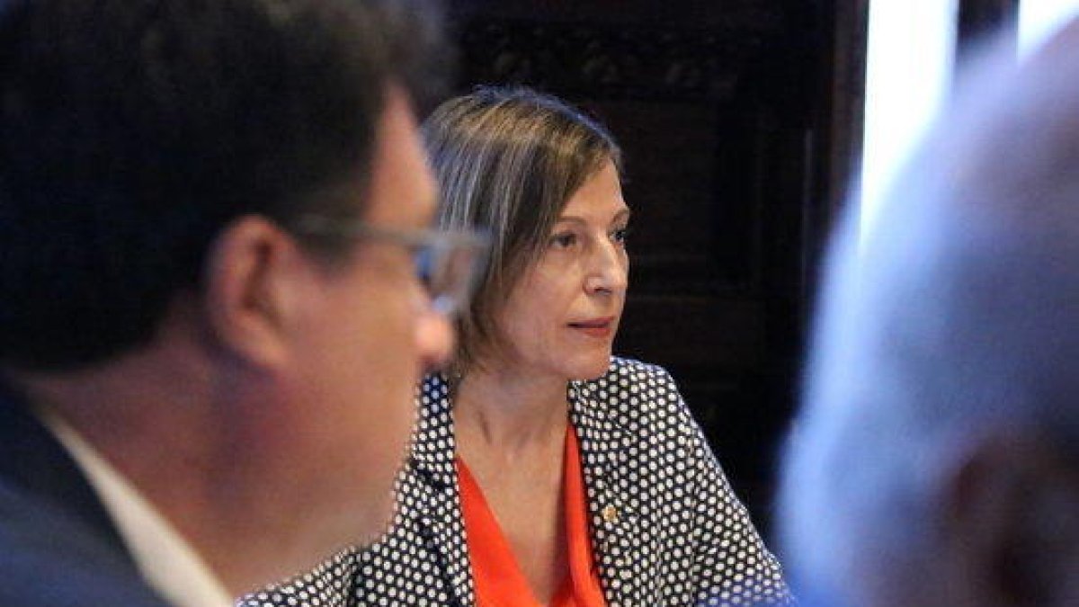 La Mesa del Parlament «pren nota» dels resultats de l'1-O hores abans de la compareixença de Puigdemont