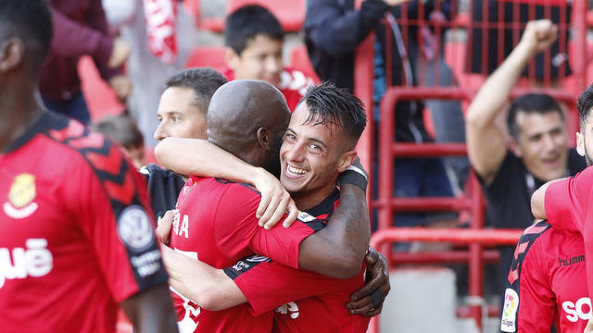 Merino vuelve a la defensa de cinco