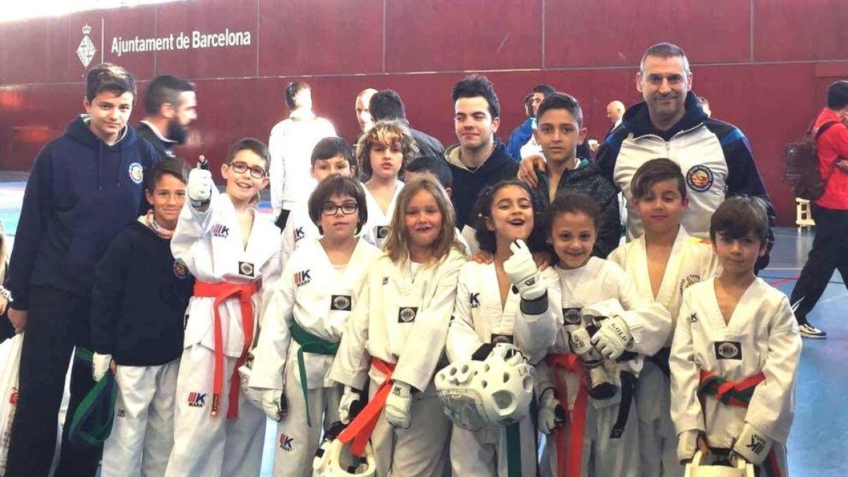 El taekwondo de la Lira s'emporta 4 ors, 7 plates i 3 bronzes al Campionat de Catalunya Infantil
