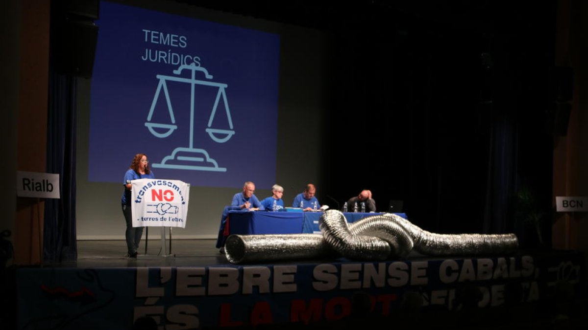 PDE, asamblea, agua, pacto de Rialb, plataforma defiende del ebre, movilización