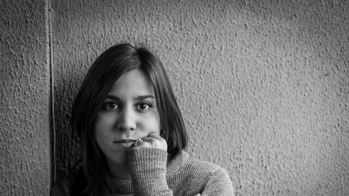 La reusense Laura Navarro publica su primer libro, una alegoría al despido