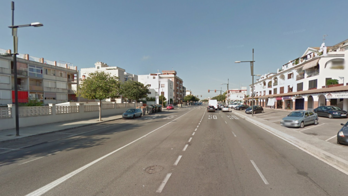 Un motorista resulta herido al accidentarse en Calafell