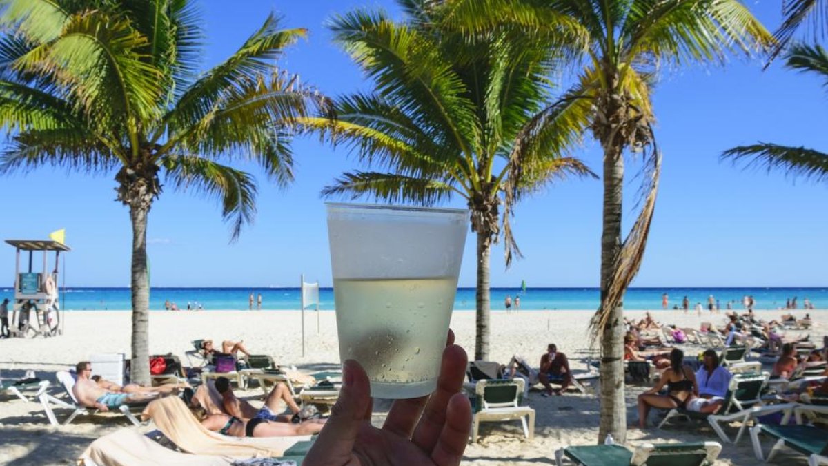 Cobrar para vivir en Cancún y explicar la experiencia a las redes es posible