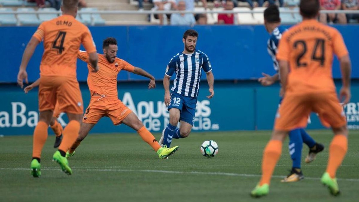 El Reus salva un punto a la segunda mitad