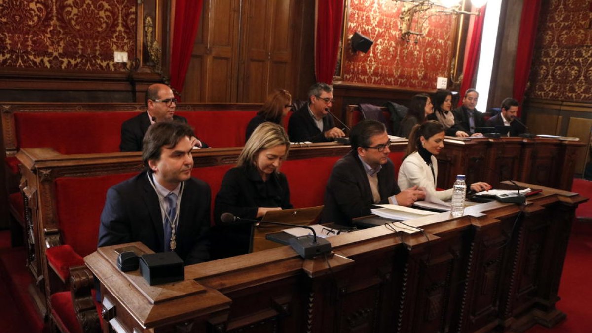 Ayuntamiento de Tarragona, refugiados, concejal, Budellera, urbanístico, moción, plan|plano, Josep Acero, lleno