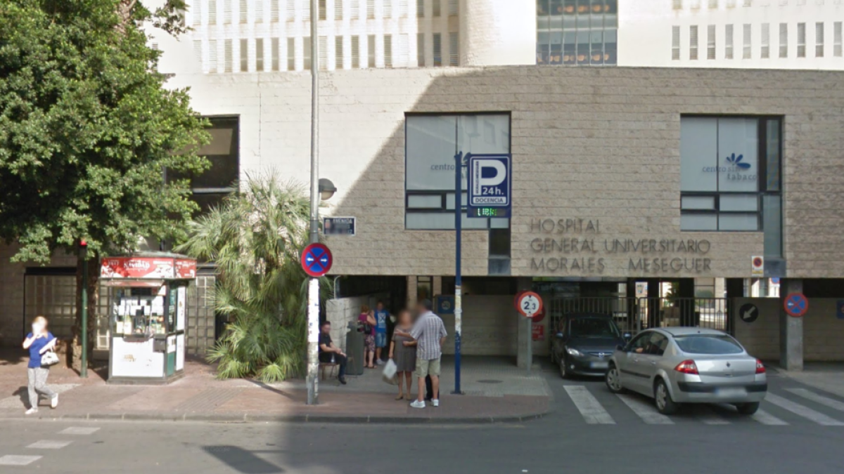 Una menor en coma etílico después de beber en 45 minutos media botella de ron