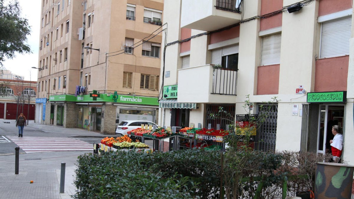 Una xarxa de comerços dels barris de Reus vetllarà per l'atenció de la gent gran