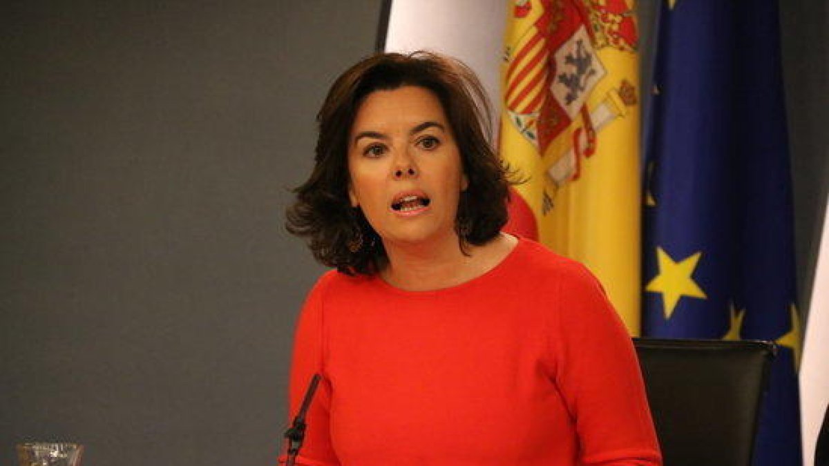 El govern espanyol emplaça Puigdemont a plantejar la proposta de referèndum pactat a les corts espanyoles