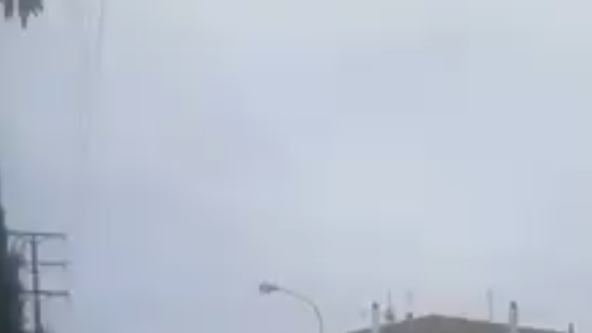 La isla de contenedores entre Migjorn i Enllaç provoca un nuevo accidente a Coma-ruga