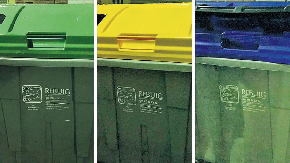 Los vecinos denuncian los 'nuevos' contenedores mal serigrafiados en Calafell