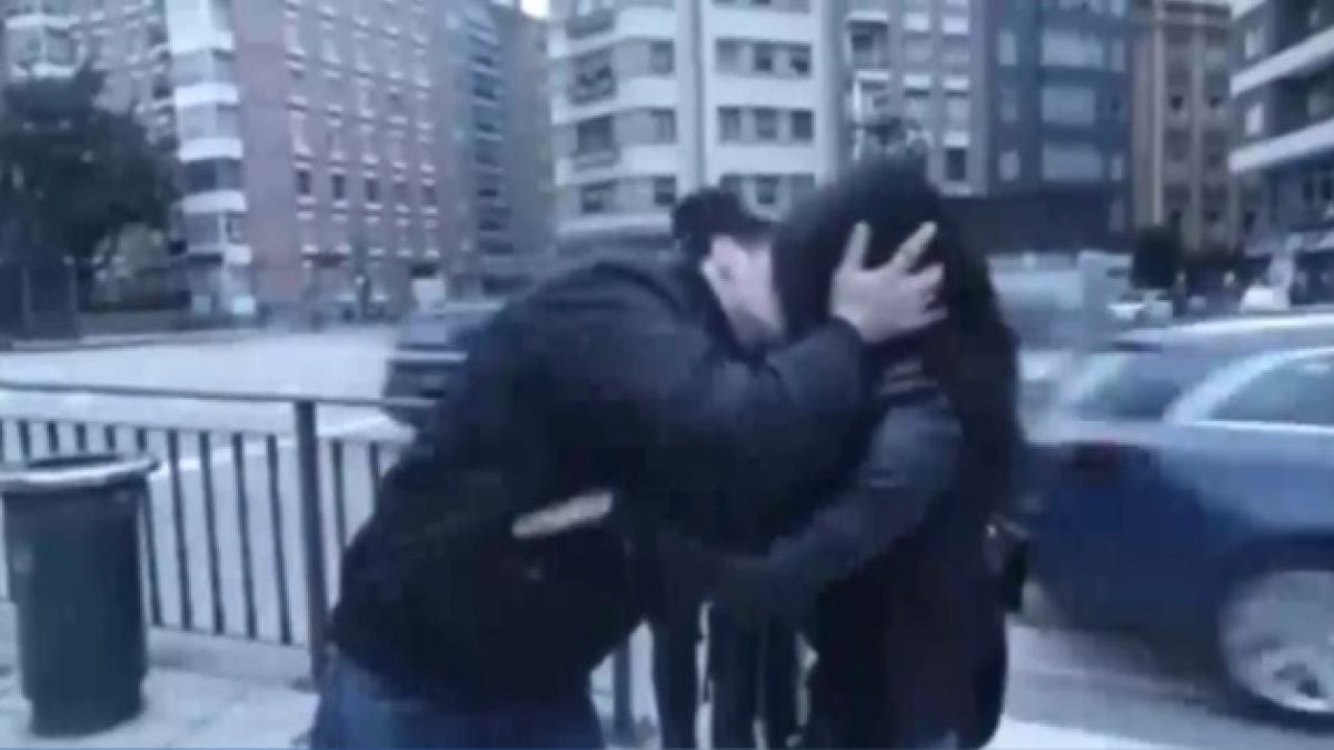 Imputado por abuso sexual el 'youtuber' que besaba a chicas sin su consentimiento