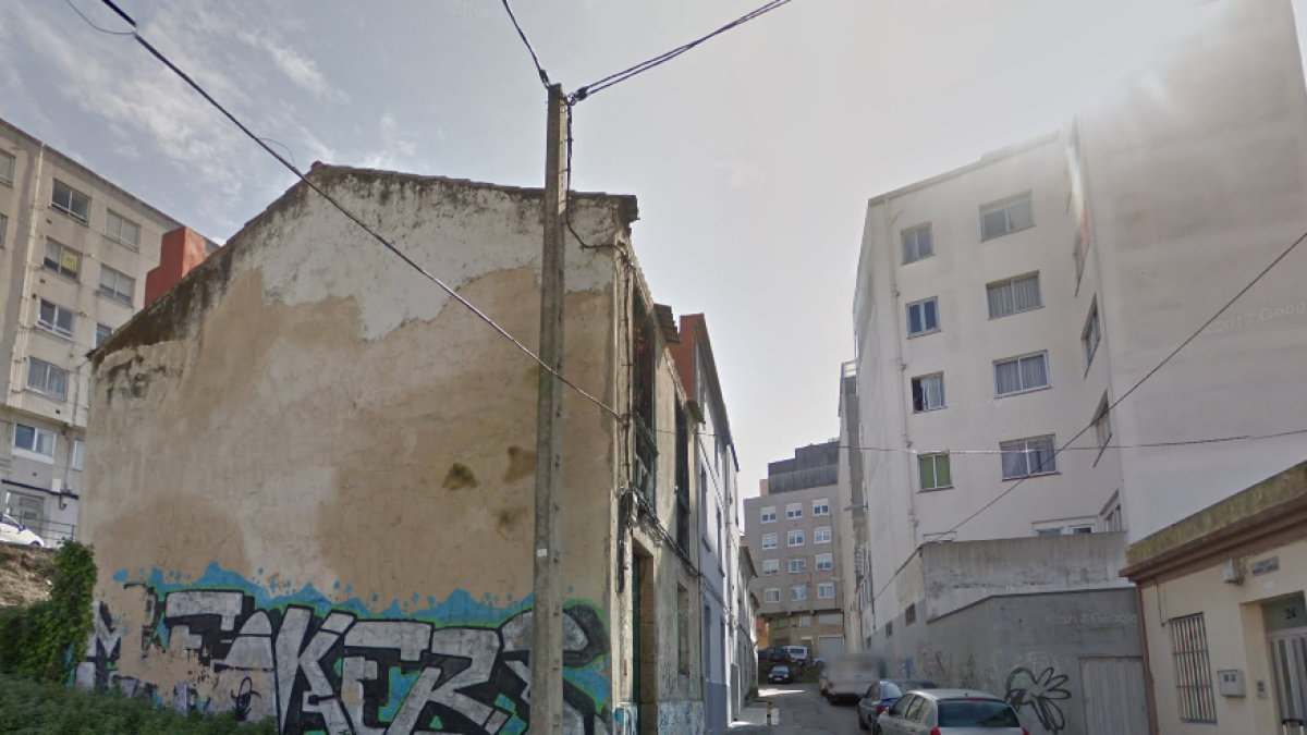 Acaba pagant 30.000 euros després que un okupa li incendiï la casa