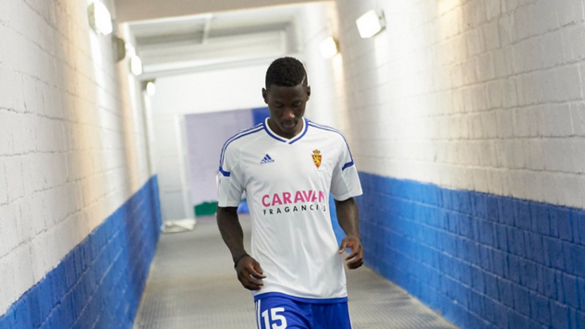 El central Macky Bagnack gusta al Gimnástico para reforzar la defensa