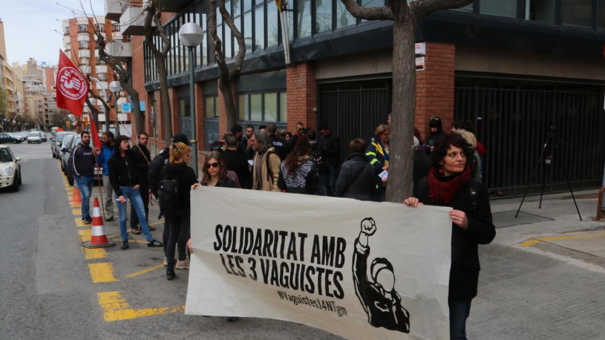 Visto por sentencia el juicio contra tres huelguistas acusados de causar disturbios en el 2012