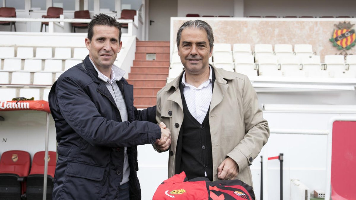 Juan Merino i Natxo González van a pels tres punts en el derbi de dilluns