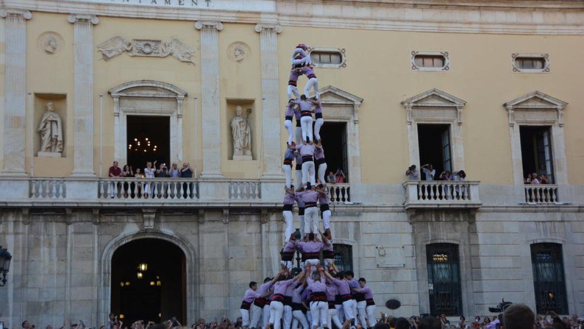 Tarragona veu per primera vegada un castell de gamma extra durant la diada de Sant Joan