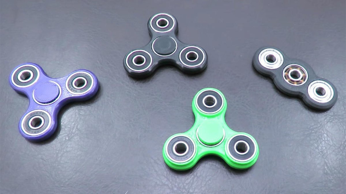 Dues escoles de Tarragona han prohibit els 'spinners' als centres