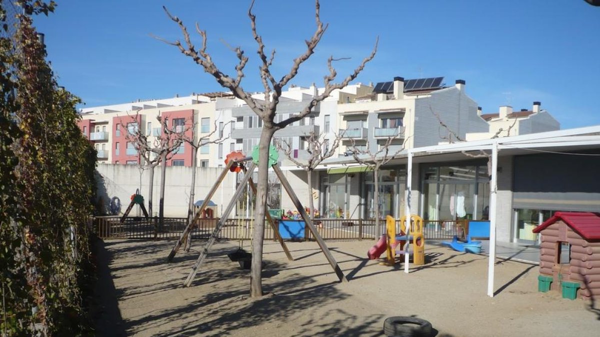 Detenen una exeducadora de la guarderia del Morell per presumpte maltractament