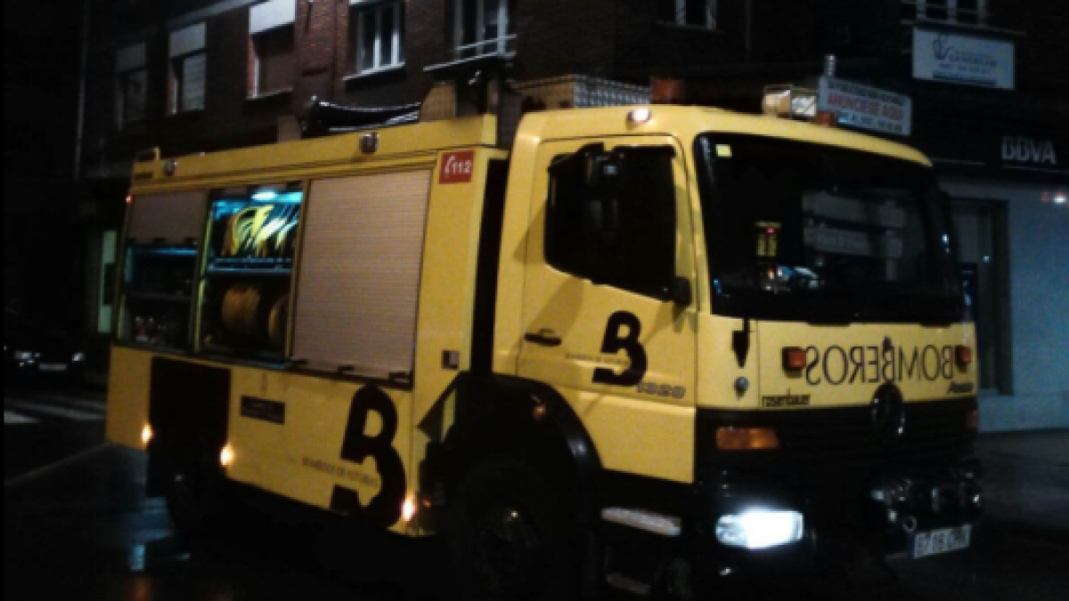 Un bomber acusat de maltractament es canvia de sexe i demana ser exonerat de violència de gènere