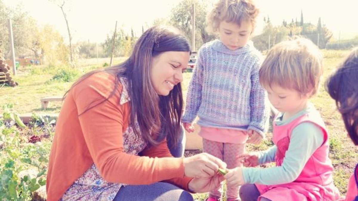 La escuela autogestionada del Milán recauda fondos para adecuar los patios y el parque público