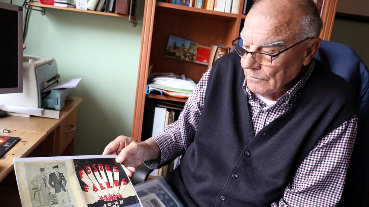 «Para ver la primera Falla que se hizo el año 1933 vinieron 30.000 forasteros»