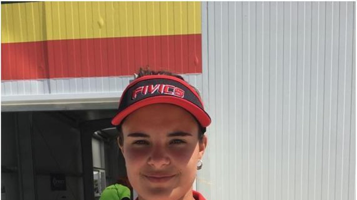 Èlia Canales sigue siendo la reina de Cataluña con el arco en las manos