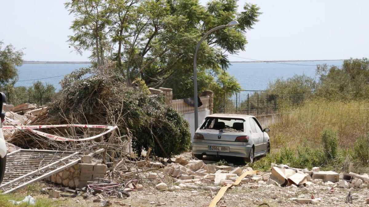 Josep Maria Estela, hundida, butano, bombona, Mossos D'Esquadra, víctima, mortal, escombros, agente, Alcanar, casa