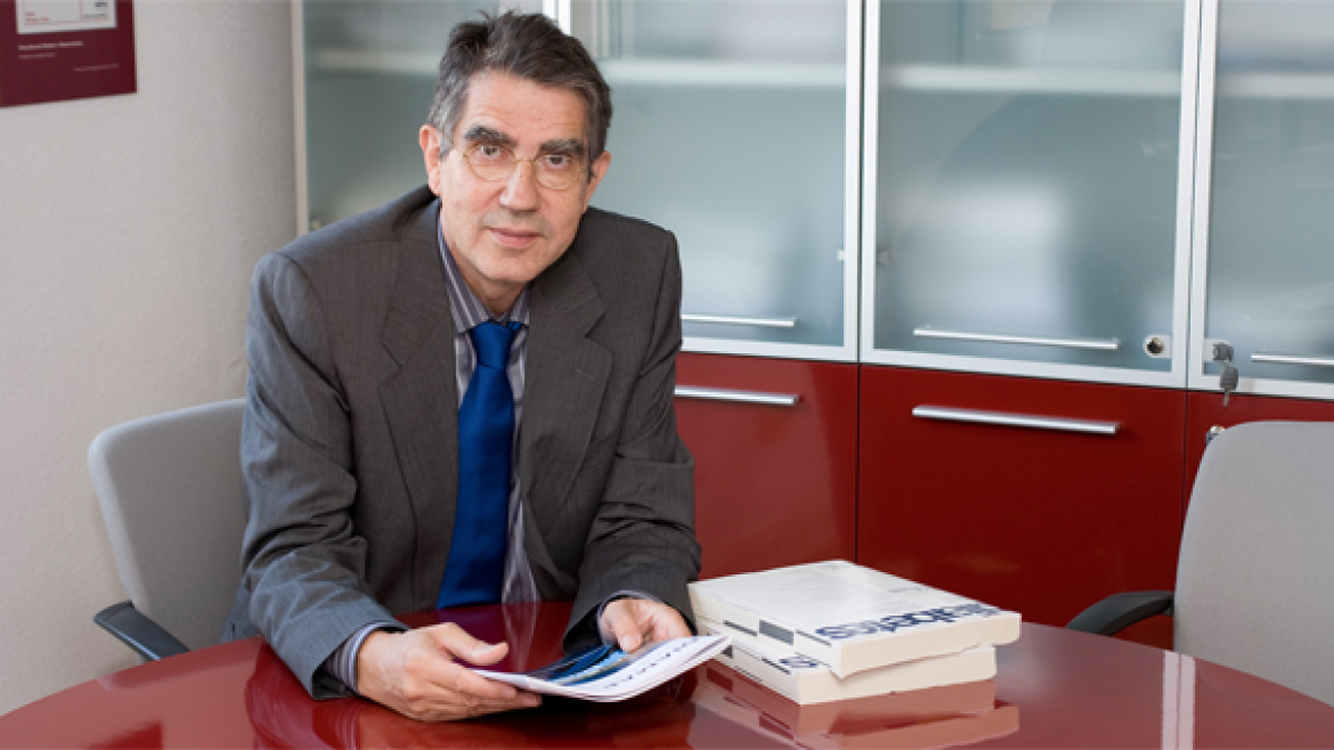 La URV investirà Doctor Honoris Causa a Ramon Gomis de Barberà el divendres