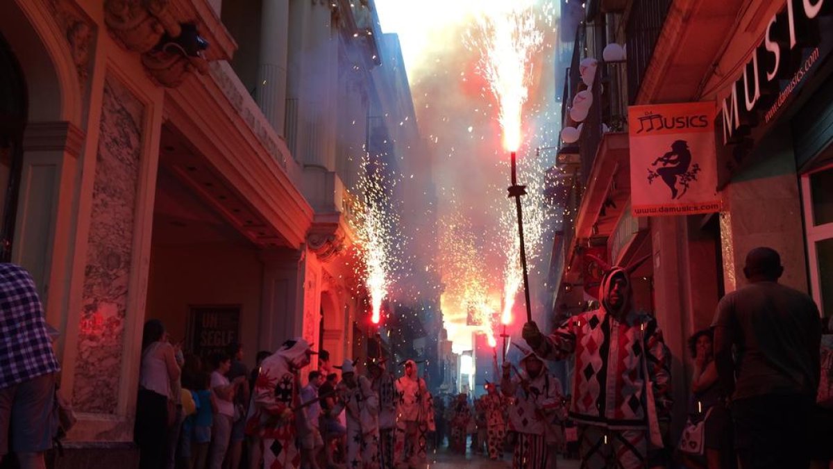El Seguici arrasa, sacando una vez más a los reusenses a la calle para disfrutar