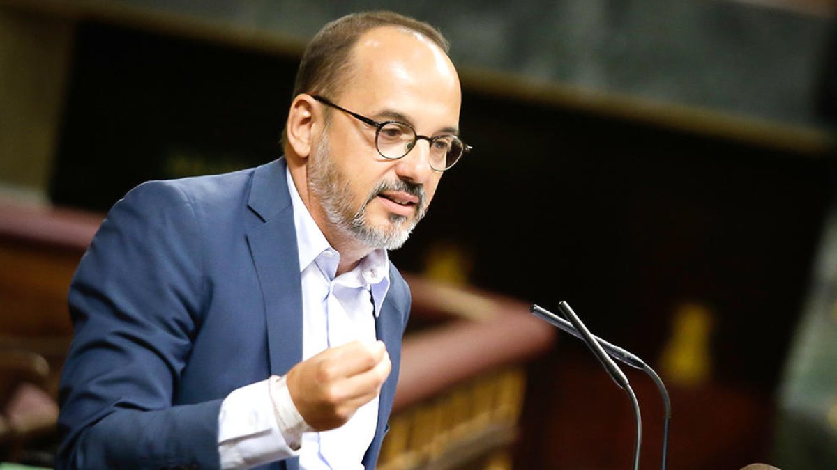 Campuzano pide a Rajoy que aproveche «la oportunidad de diálogo» de Puigdemont y alerta que «puede ser la última»