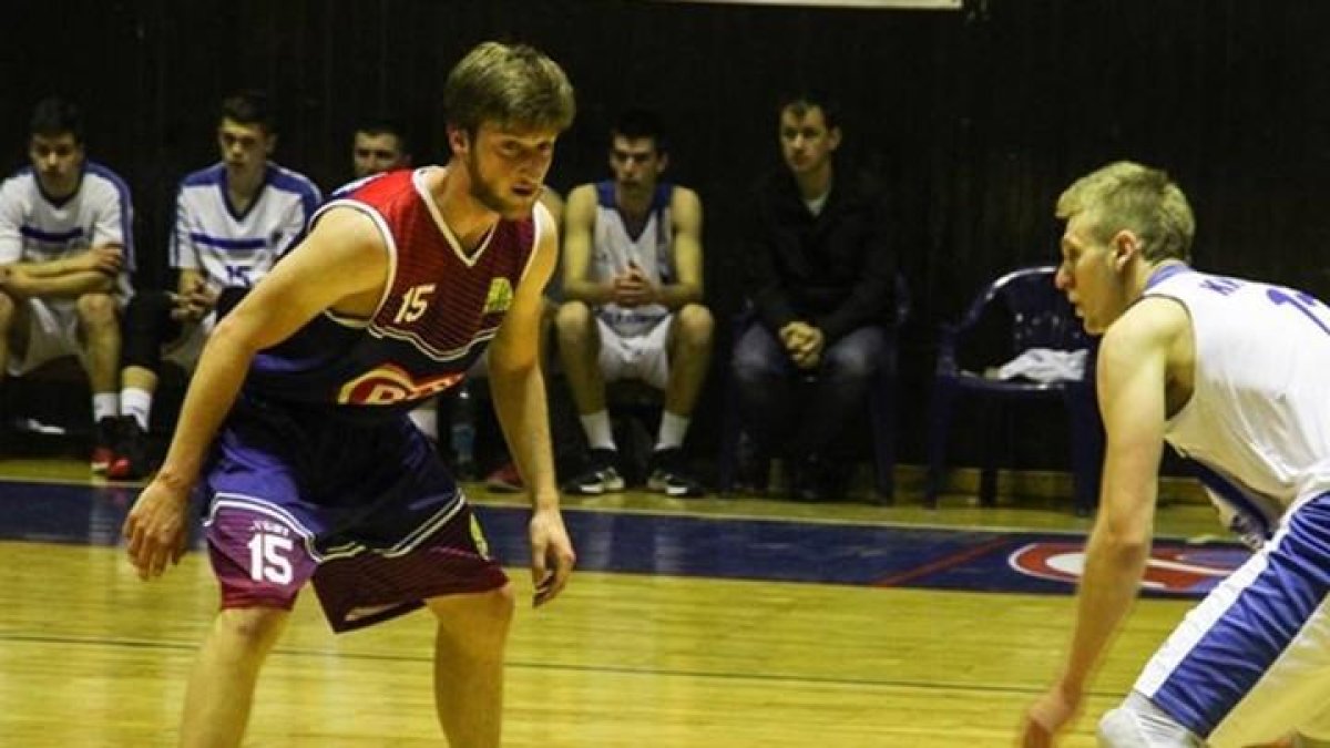 Mihajlo Zvonar refuerza el juego exterior del CBT de Berni Álvarez