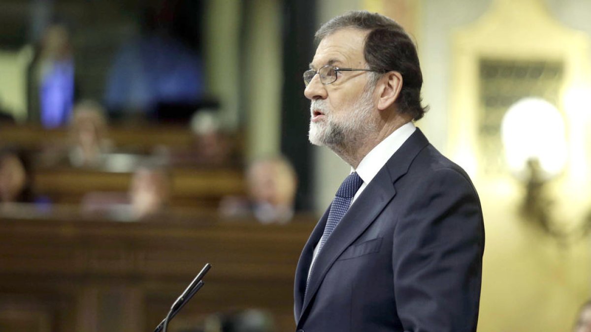 Rajoy mujer cinco días en Puigdemont para aclarar si ha declarado la independencia y tres más para rectificar