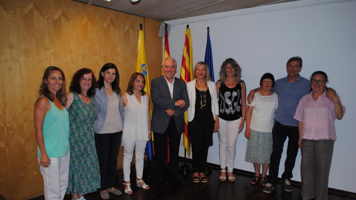 El Ayuntamiento de Vila-seca ofrece una recepción a tres profesores por su jubilación