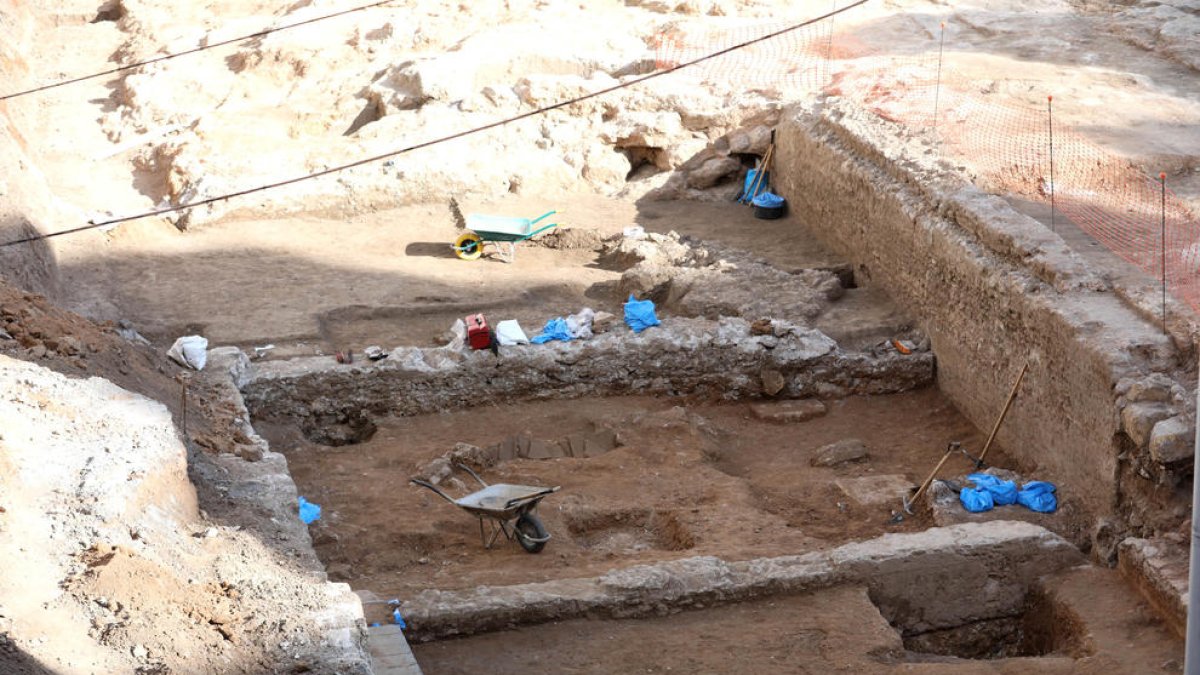 Cuatro empresas aspiran a construir en el antiguo cuartel de la Guardia Civil