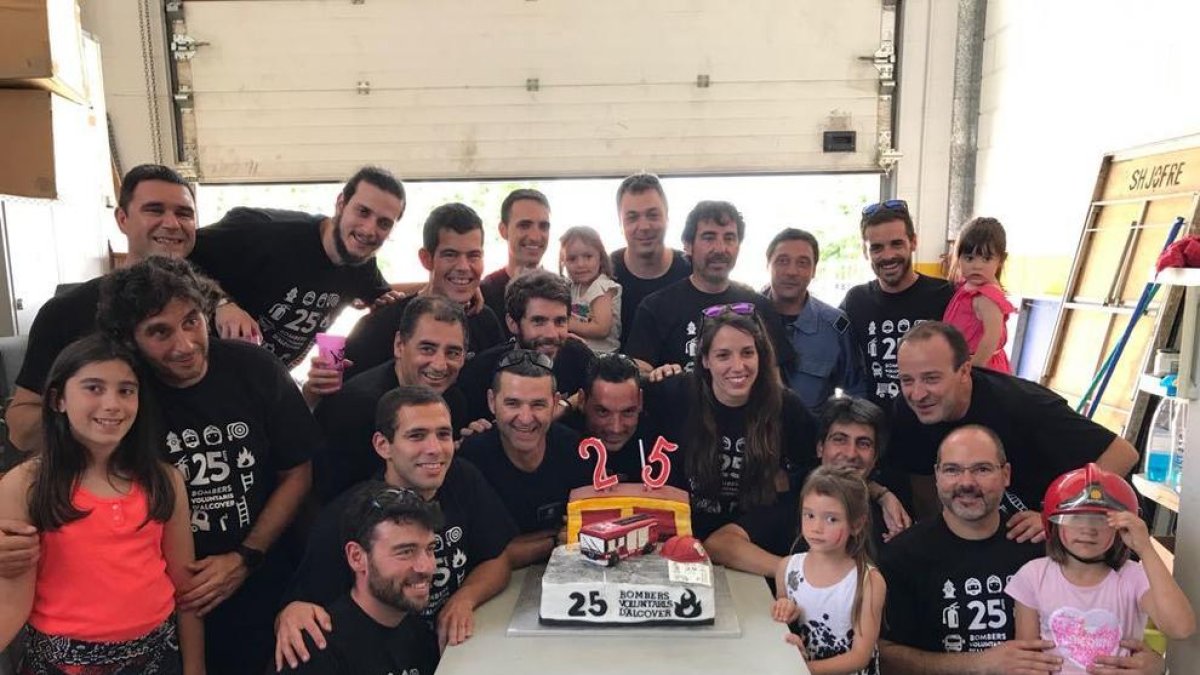 Los Bomberos Voluntarios de Alcover celebran los suyos 25 años de servicio
