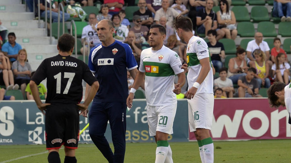 Un punt per continuar a Segona