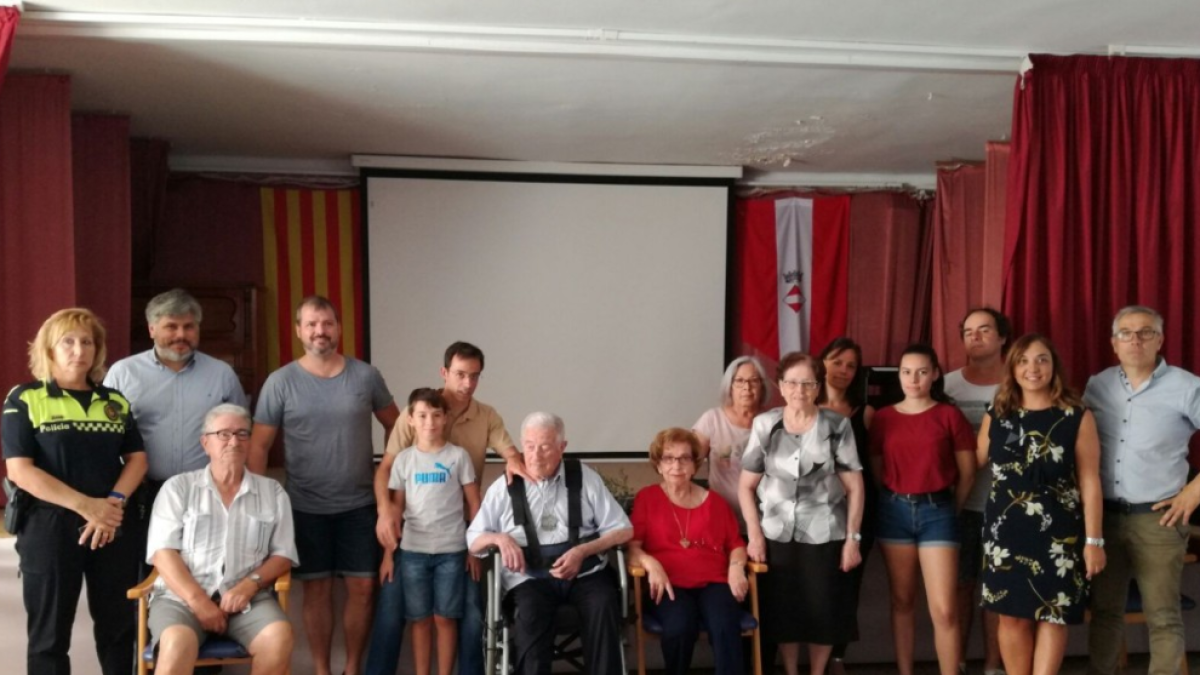 Josep Agrafojo celebra los 100 años en Valls rodeado de familia