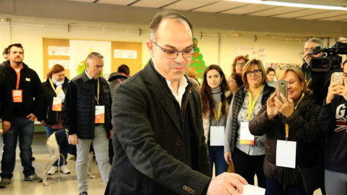 Turull dice que Rajoy tendría que tener una «orden de alejamiento» del Congreso: «Se ha saltado la ley infinidad a veces»